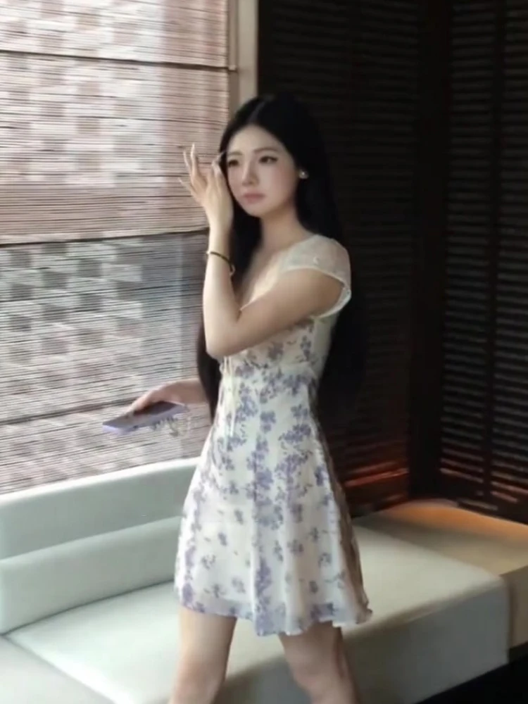 Vaion Sle 플로럴 프린트 V-넥 끈으로 묶는 허리 오트 드 여성 여름 2025 슬리밍 A라인 스커트 싱글 피스