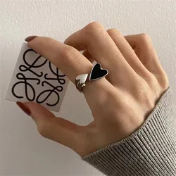 Anillos de corazón negro de dos colores para mujer, estética minimalista, gota de aceite, anillos abiertos, joyería de fiesta Punk de Metal para mujer, nueva moda
