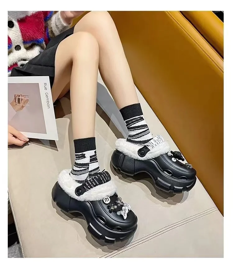 Winter Womens Classic Fur Lined Platform Clogs Slip On Platform Sandals with Charms Slide Garden Shoes Lady Wedge Clogs Mules
