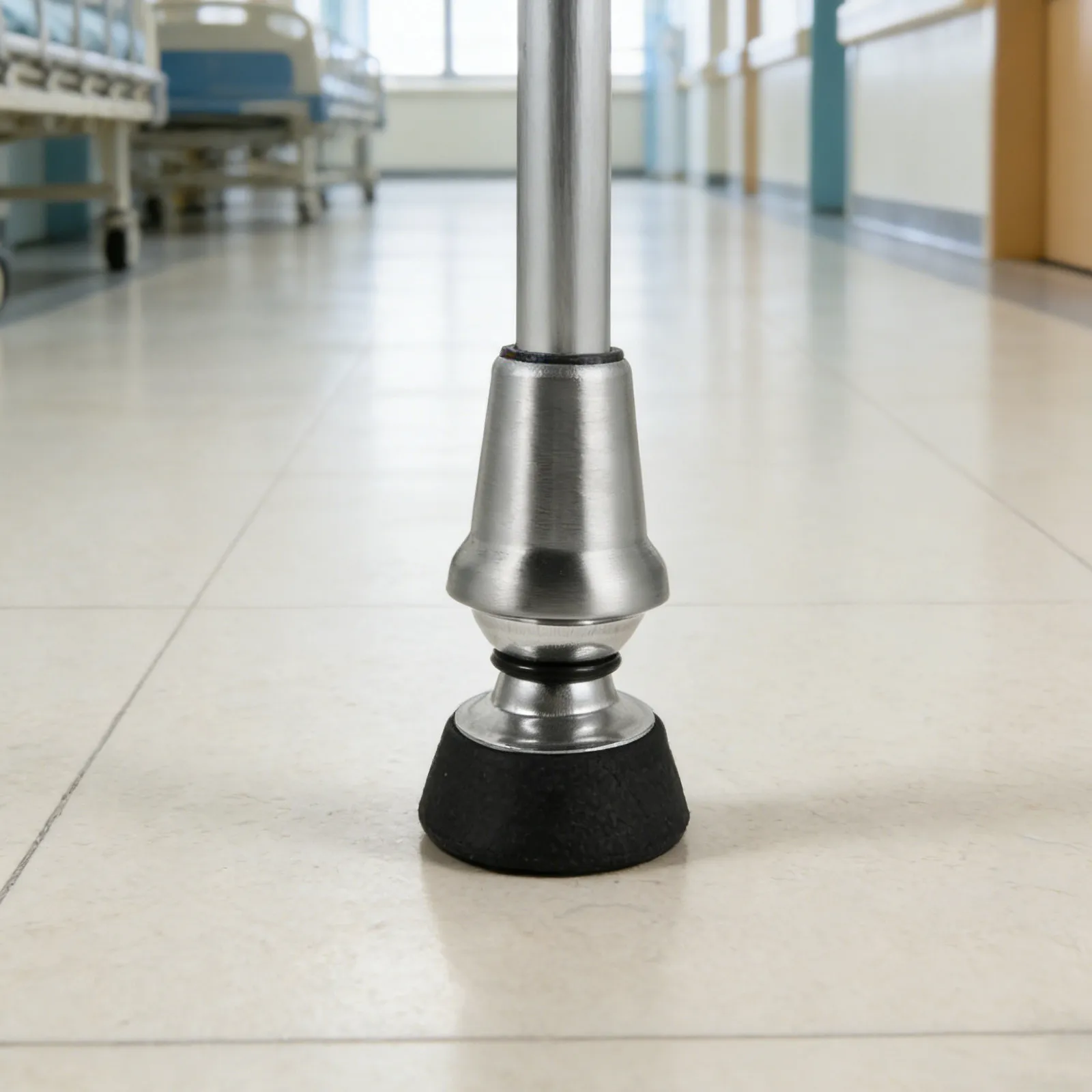 

Вращающийся на 360 градусов наконечник для костыля, универсальный, из нержавеющей стали, с резиновым противоскользящим покрытием