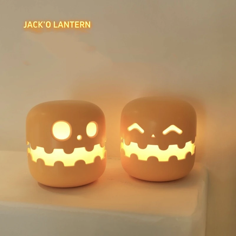 

Spooky Halloween Pumpkin Night Light Jack-o'-Lantern Halloween Decorations LED Pumpkin Light Suitable for Porch Parties