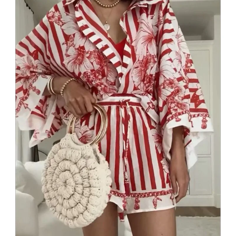 ファッション花柄ストライププリントショートパンツセット レディース カジュアル バットウィングスリーブ ルーズシャツ ハイウエスト レースアップパンツ ビーチ ホリデー ツーピースセット