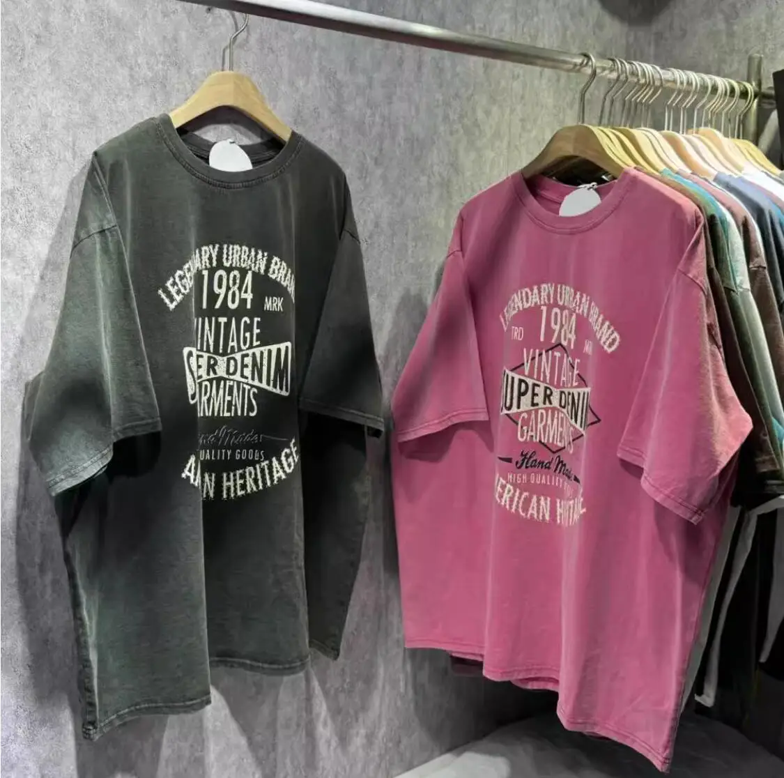 تي شيرت صيفي فضفاض بأكمام قصيرة مصبوغ بالشمع للنساء، تصميم عصري برقبة مستديرة مطبوع من ألياف البوليستر 00٪ بأسلوب عملي