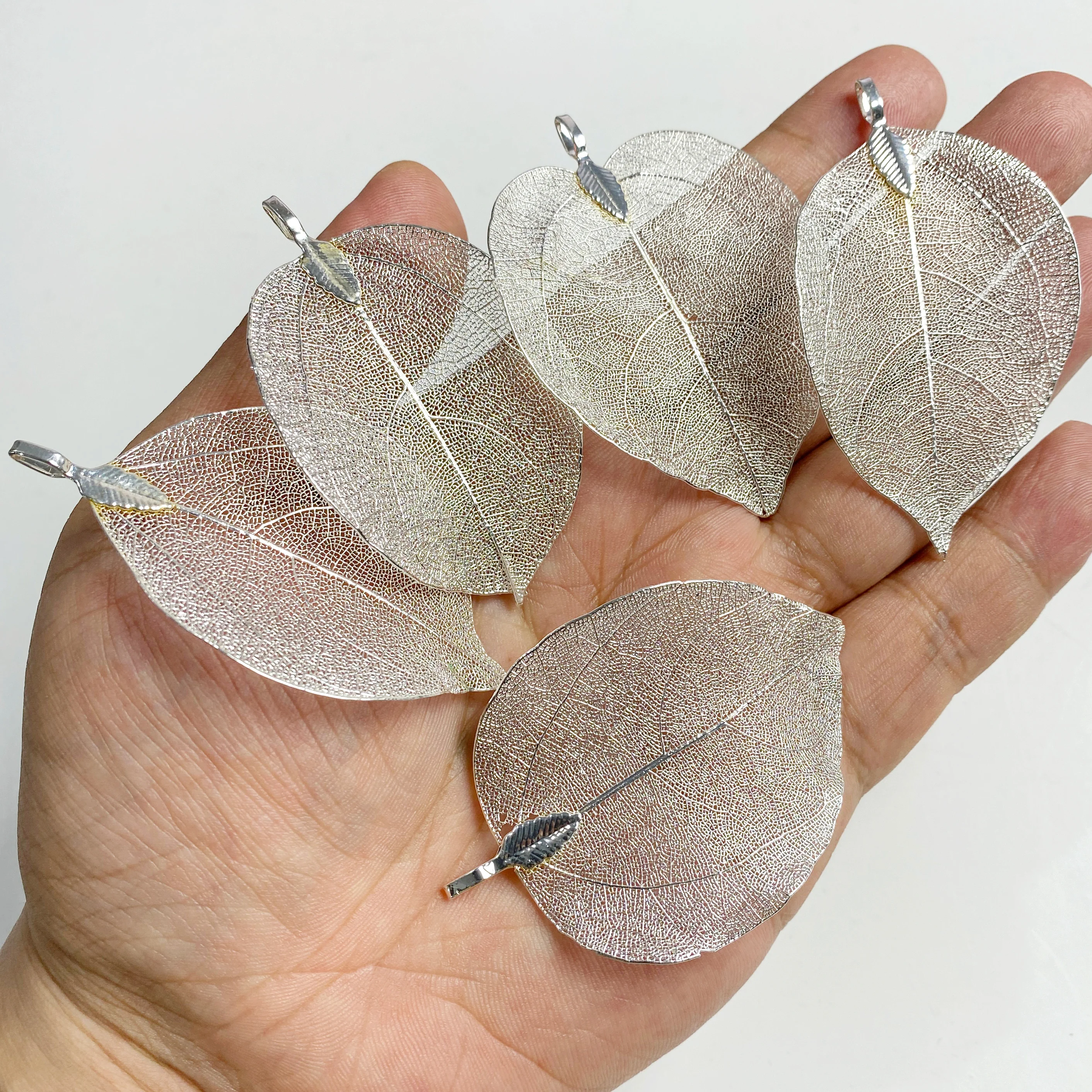 5Pcs Natural Leaf Pendants Colorful Electroplated Hollow Flat Leaves Charms For Making Necklace DIY Jewelry Earrings 40-60mm