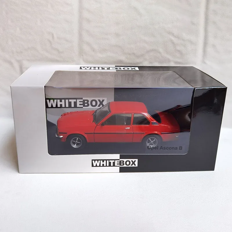 1:24 Scale OPEL ASCONA B Alloy Car Model Ornaments