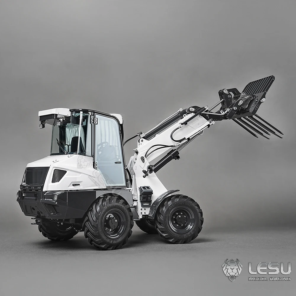 AT1050 LESU 1/14 RC Hydraulic Loader Telescopic Arm with Fork Radio Control Truck Construction Vehicle Model Heavy Machine Toy