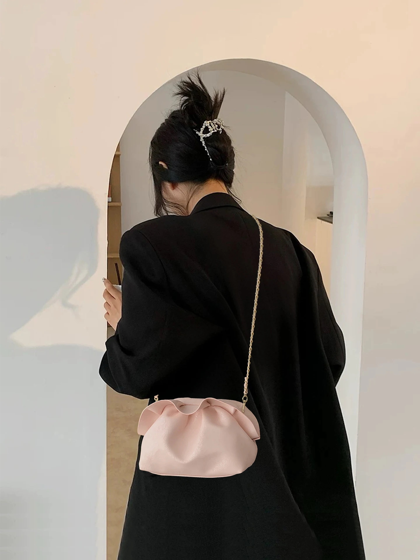 elegante-bolso-bandolera-rosa-nube-bolso-de-mano-minimalista-y-moderno-para-mujer-de-cuero-pu-suave-versatil-e-informal