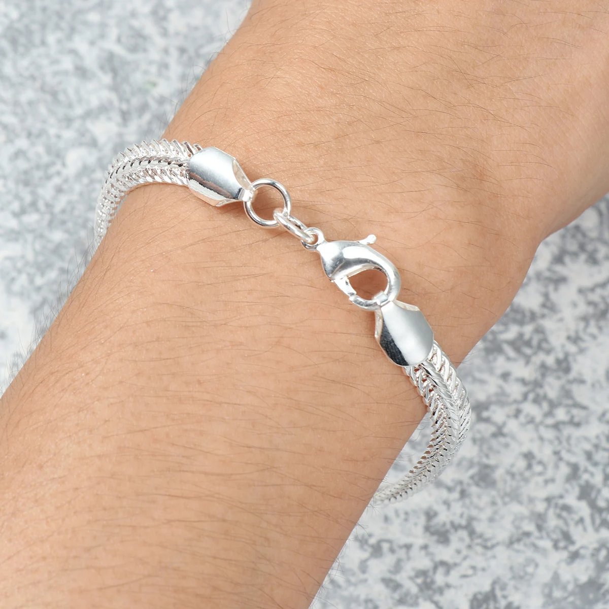 

Silver Plated Bracelets Snake Bone Bangle Adjustable Fashion Jewelry Lightweight Comfortable Classic Gift Elegant Design