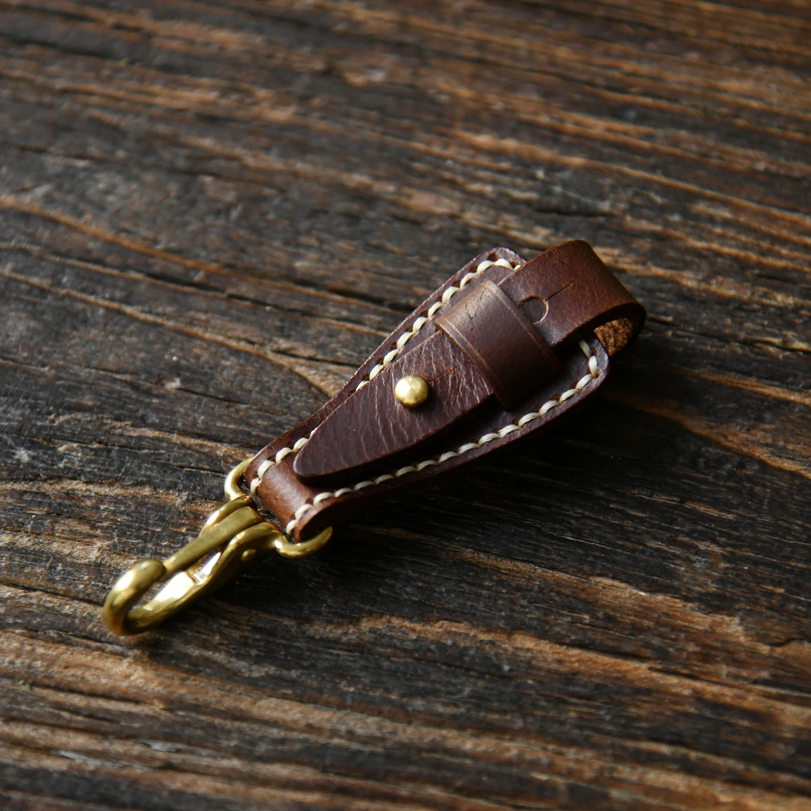 100% Genuine Leather Key Holder For Men Male Vintage Handmade EDC Waist Hanging Belt Loop Keychain Clip Key Hook Chain Buckle