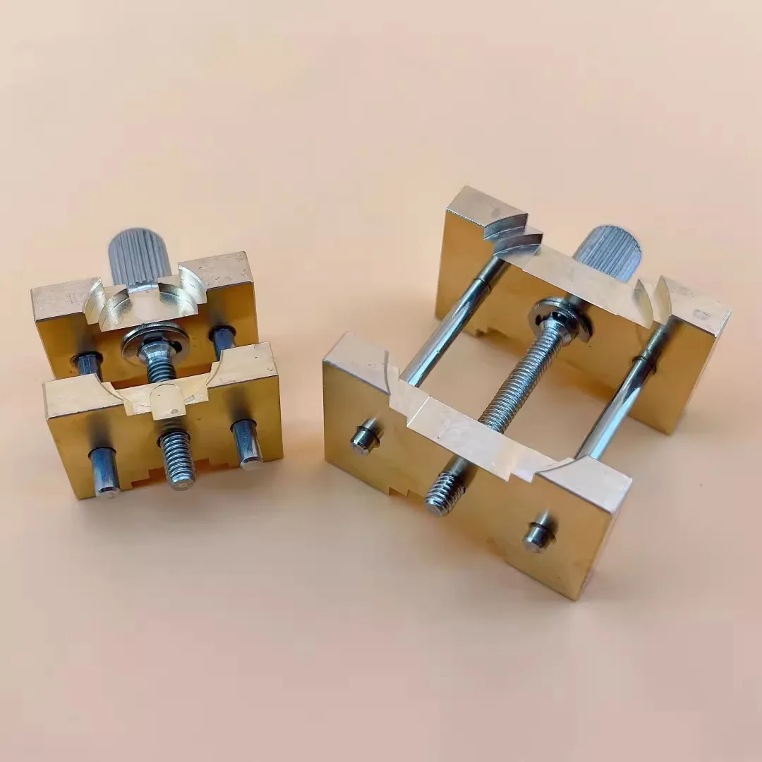 

Watch Movement Holder Quarzt Mechanical Watch Movement Clamp Tools Watchmakers 2Pcs Brass Watch Movements Holders Fixed Base