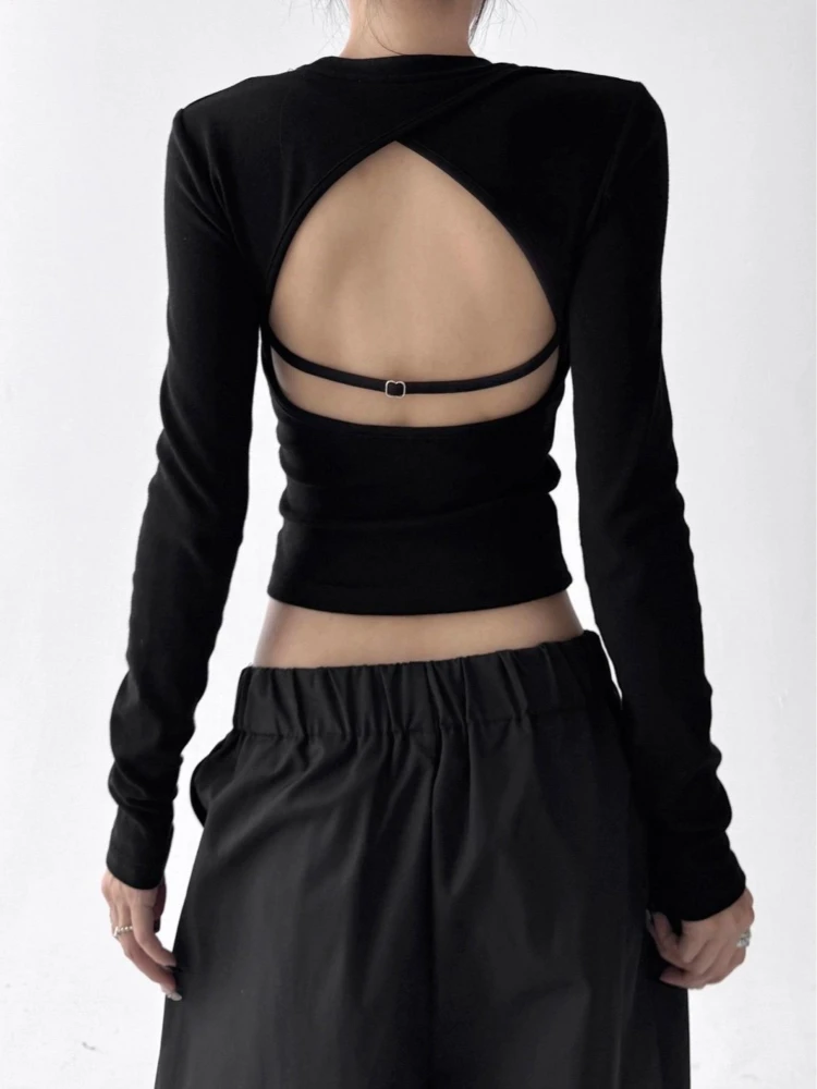 Women's Black Long Sleeve T-Shirt - Back Cutout Metal Buckle Strap Slim Fit Cropped Top, Y2K Hot Girl Chic Casual Spring Summer