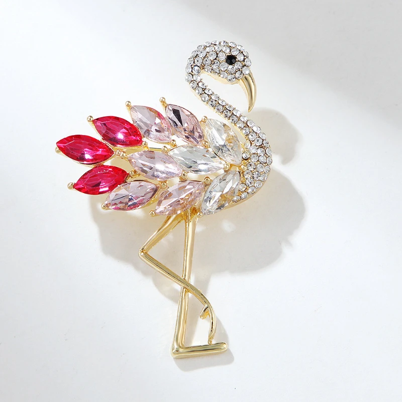 1 PCS flamingo rhinestone boutonnier brooch women's high-end temperament chest flower trend accessories luxury clothes accessory