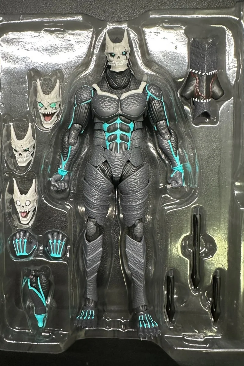 In Stock Bandai S.H.Figuarts S - огляд і ціна Model Kit Kaiju 8