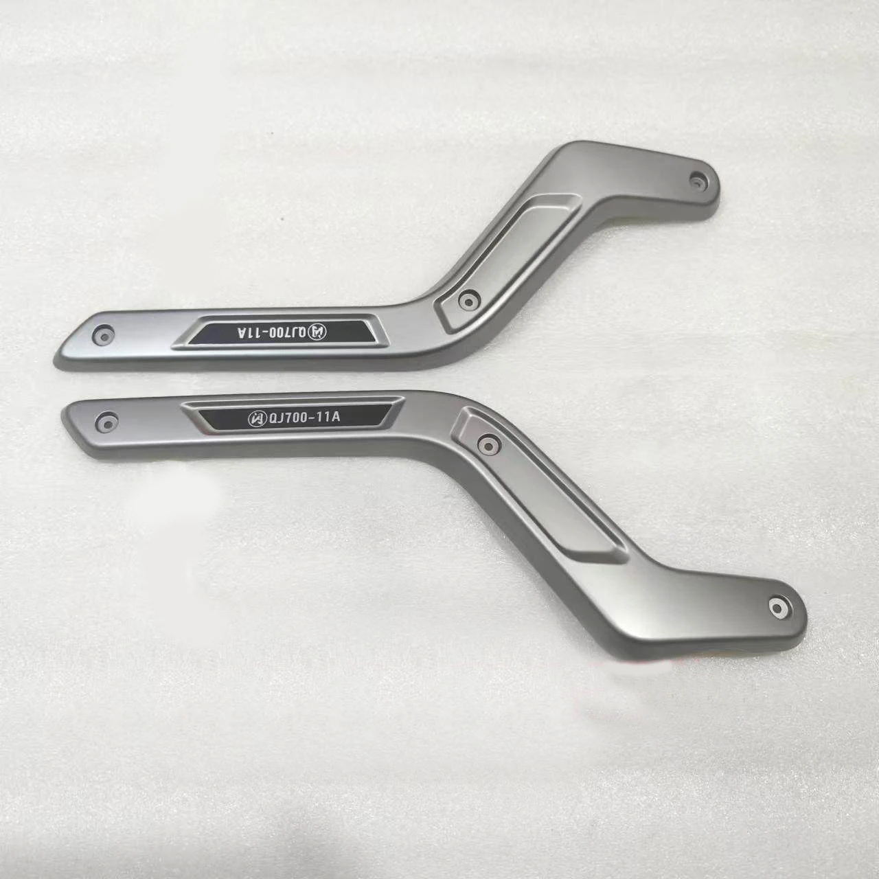 FOR QJMOTOR SRV700 SRV 700 Flash700 Left Right Rear Cover Decorative Panel Rear Tail Guard Panel  Edge Strip Shell Accessories