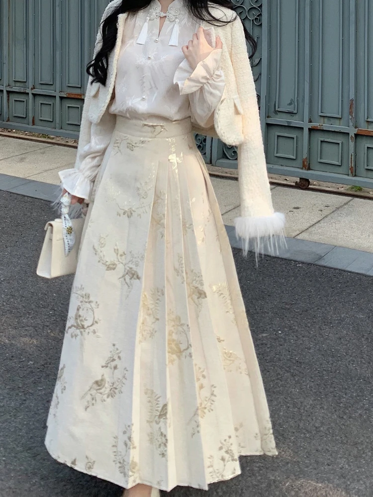 قميص جاكار محسّن على الطراز الصيني الجديد بأكمام من الدانتيل ومجموعة تنورة وجه الحصان على الطراز الصيني