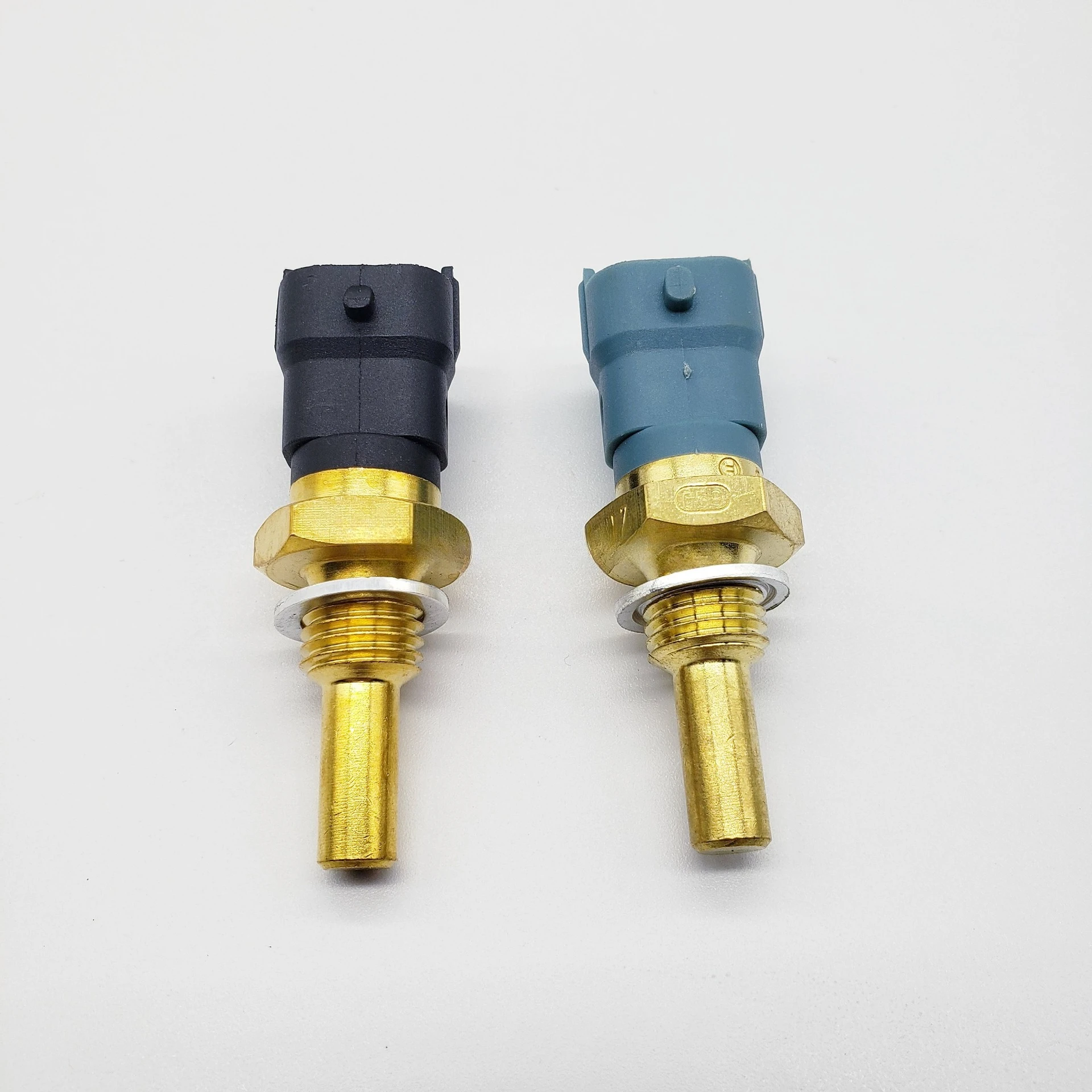 

Tool Cart Accessories Excavator Water Temperature Sensor EC210B 240B 290B 20513340