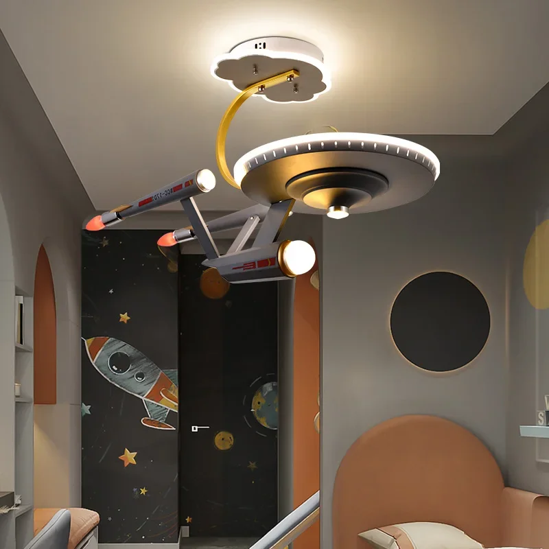 Children's Room Lights Boys' Bedroom Lights Ceiling Lights Creative Star Trek Spaceship Model Lights