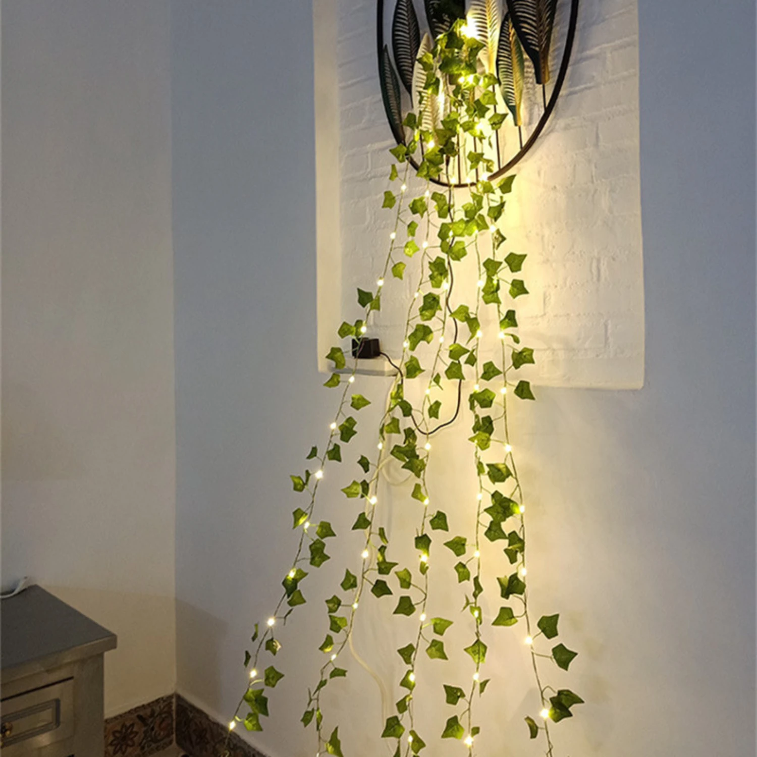 Nieuw Verbeter uw buitenruimte met prachtige groene klimopwijnstok op zonne-energie lichtslingers - perfect voor kerstdecoratie in de tuin