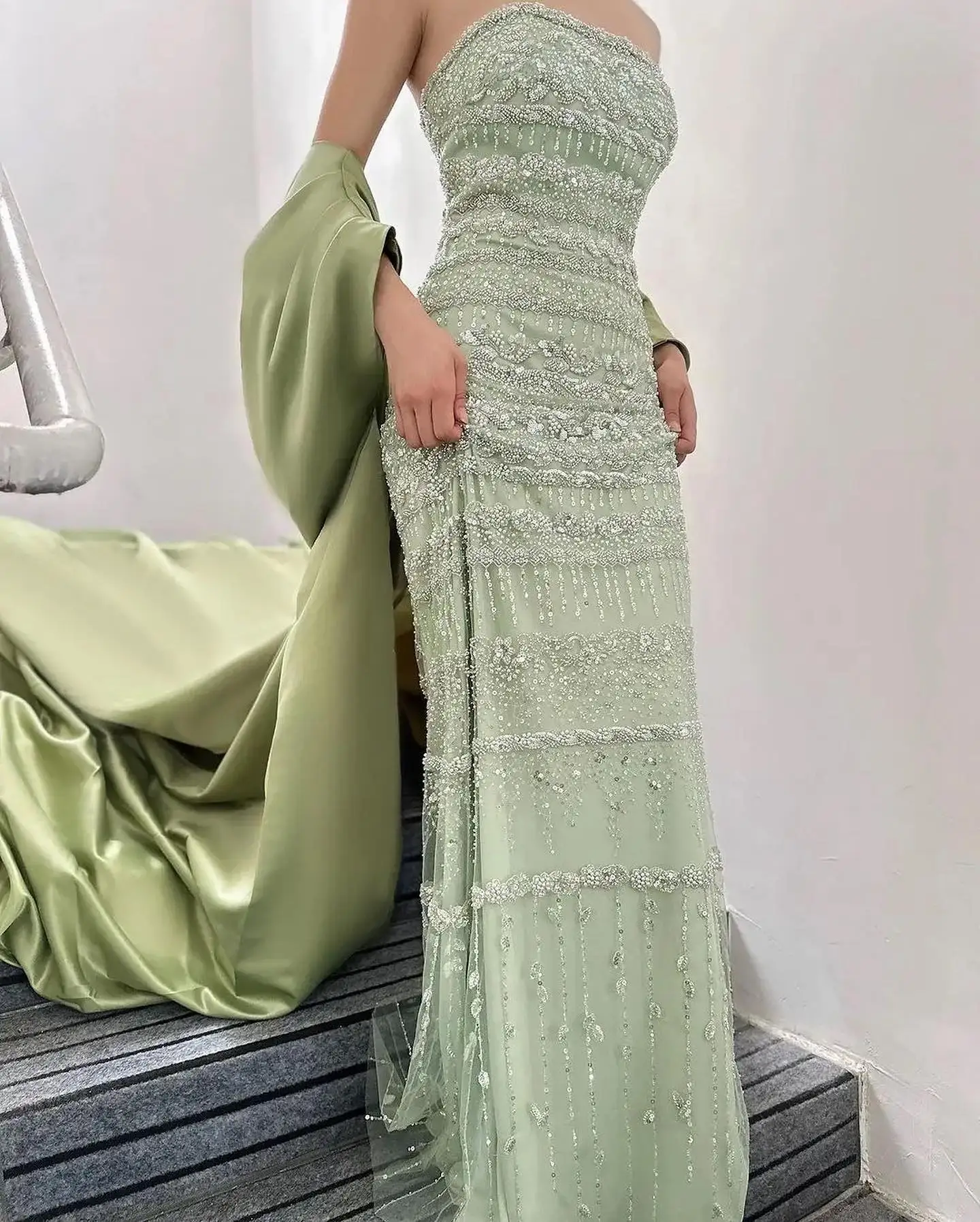 

Customized Luxury Organza Straight Detachable Sleeve Sequined Crystal Evening Dress Temperament vestidos para mujer Custom Size