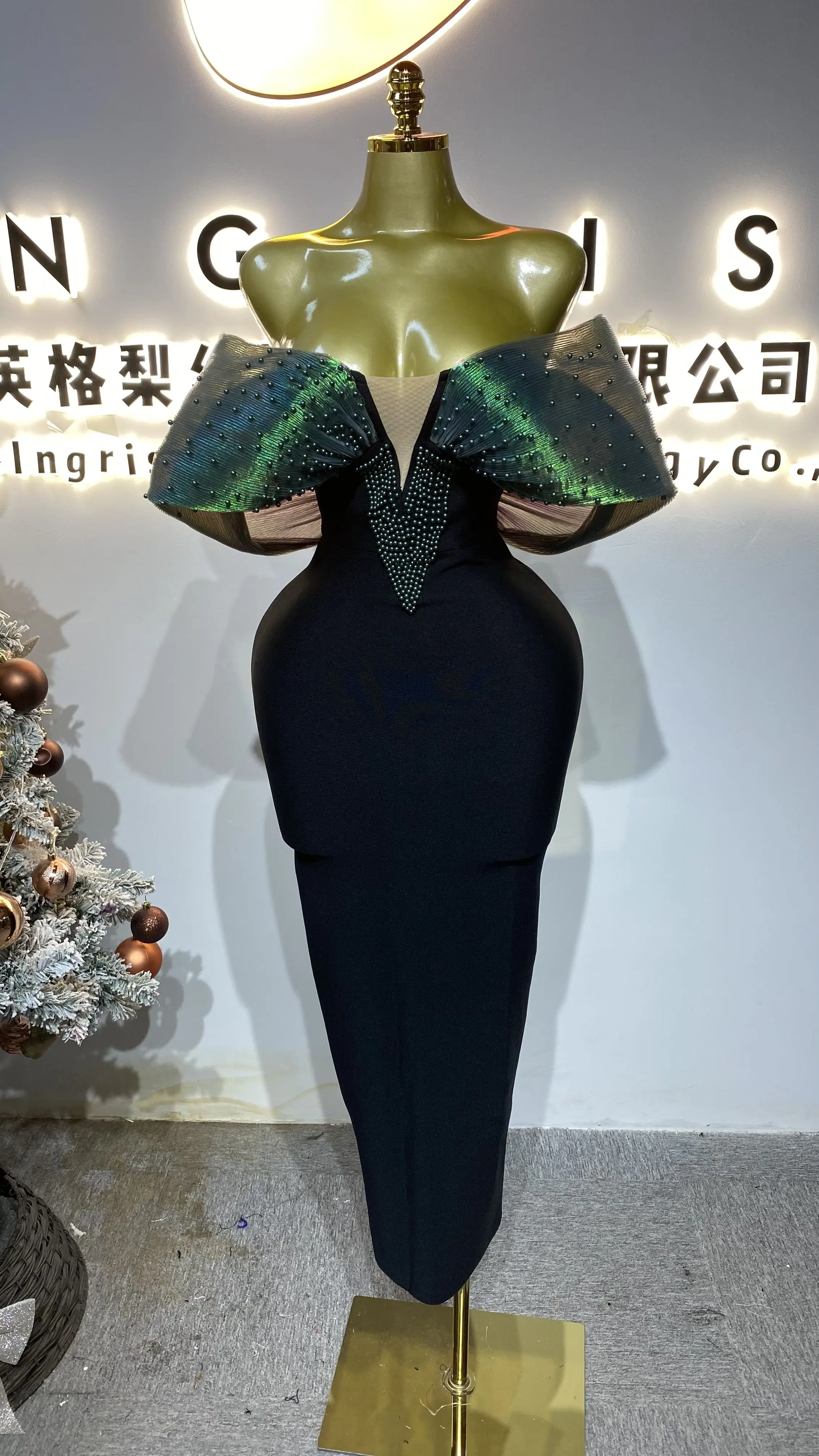 Luxury beaded evening gown, elegant heavy beaded formal long dress, deep V-neck mermaid bandage dress-GZXX315