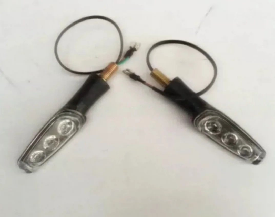 

Front Left Right Turn Signal Light For Benelli 752S BJ750GS 502C 500-6A