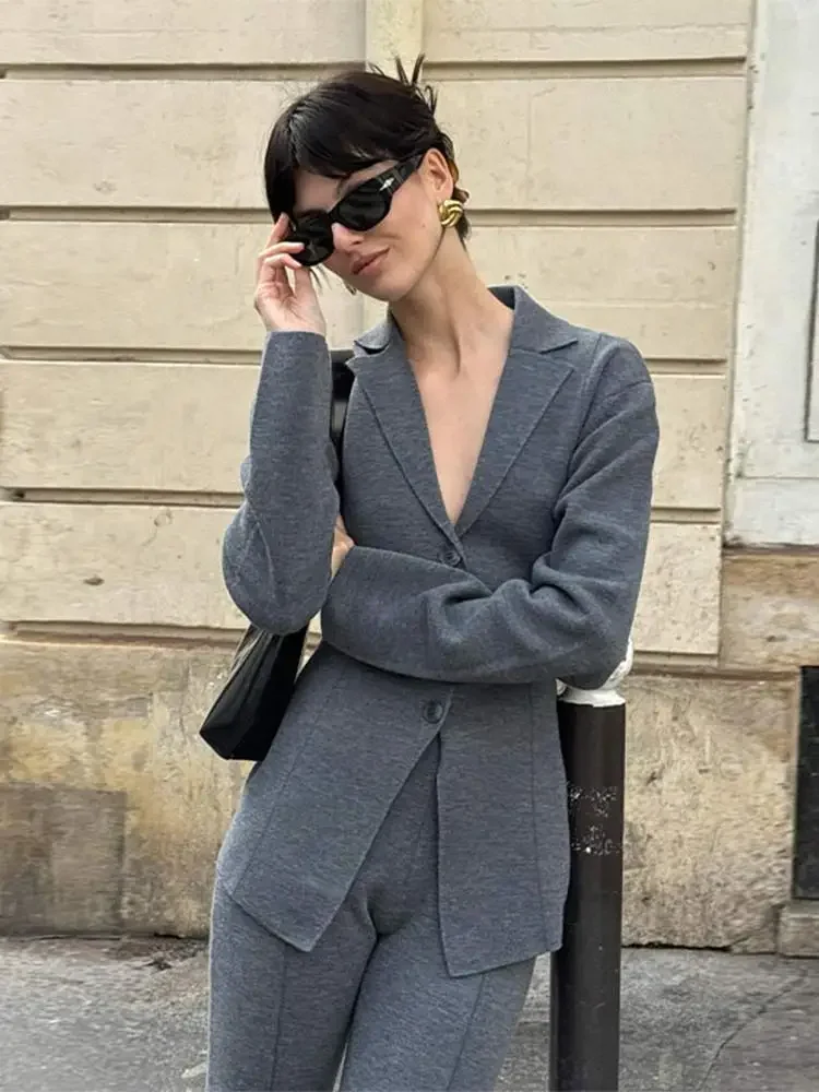 Knitted Gray Single Breasted Lapel Suit Jacket Women's Casual Slim Fit Long Sleeved Coat 2024 New Autumn Street Office Outerwear