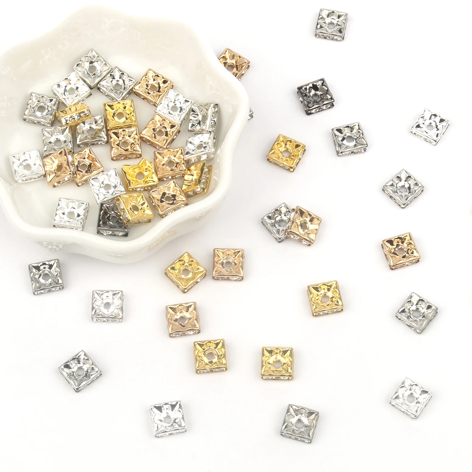 50 sztuk kwadratowych kryształowych koralików dystansowych 6 8 mm posrebrzanych luźnych koralików Rondelle do bransoletek DIY Biżuteria Rzemiosło