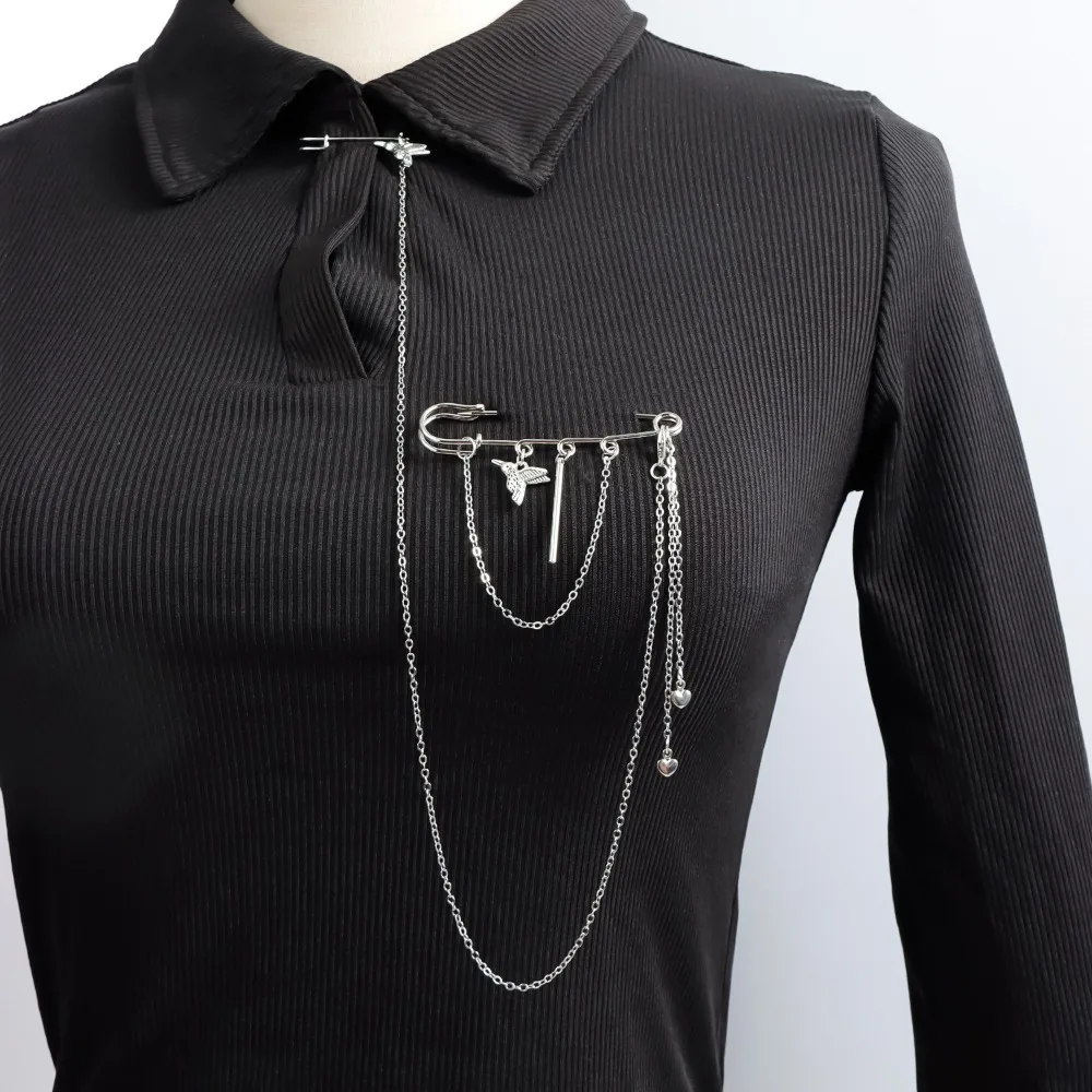 Neue Modische Metall-Herz-Quasten-Brosche Dekorative Anzug-Reversnadeln für Damen Multifunktionales Modeschmuck-Accessoire – Detail 2