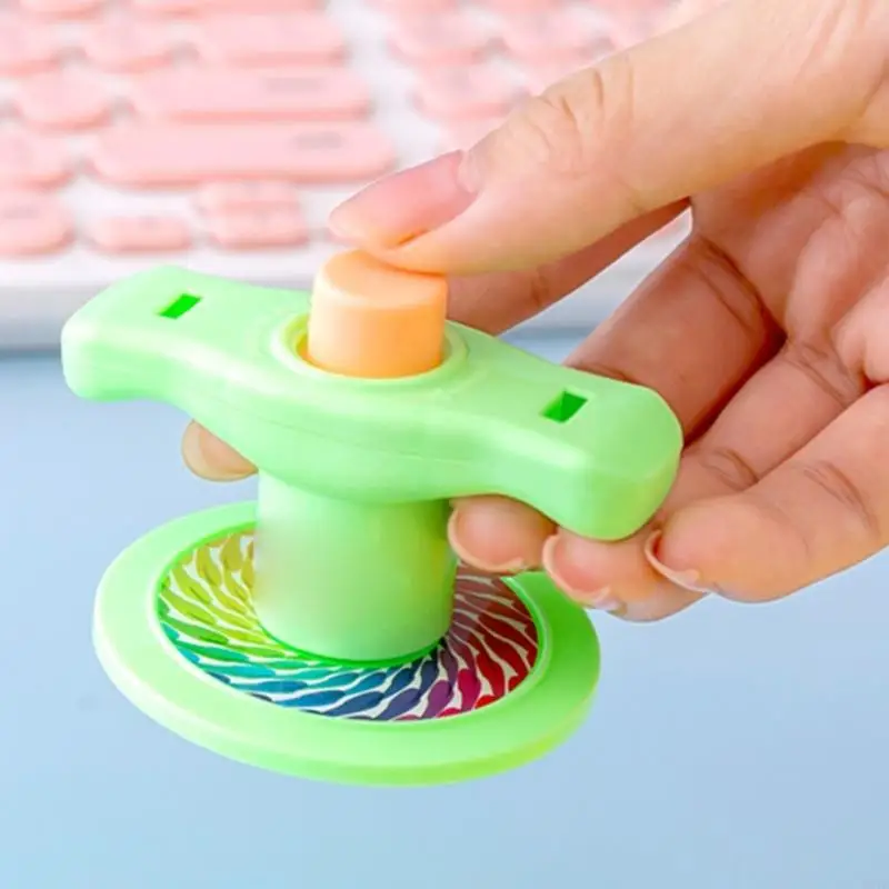 Pacote d7yd 10 spinner clássico Tops Toy atividade ao ar livre para crianças Família