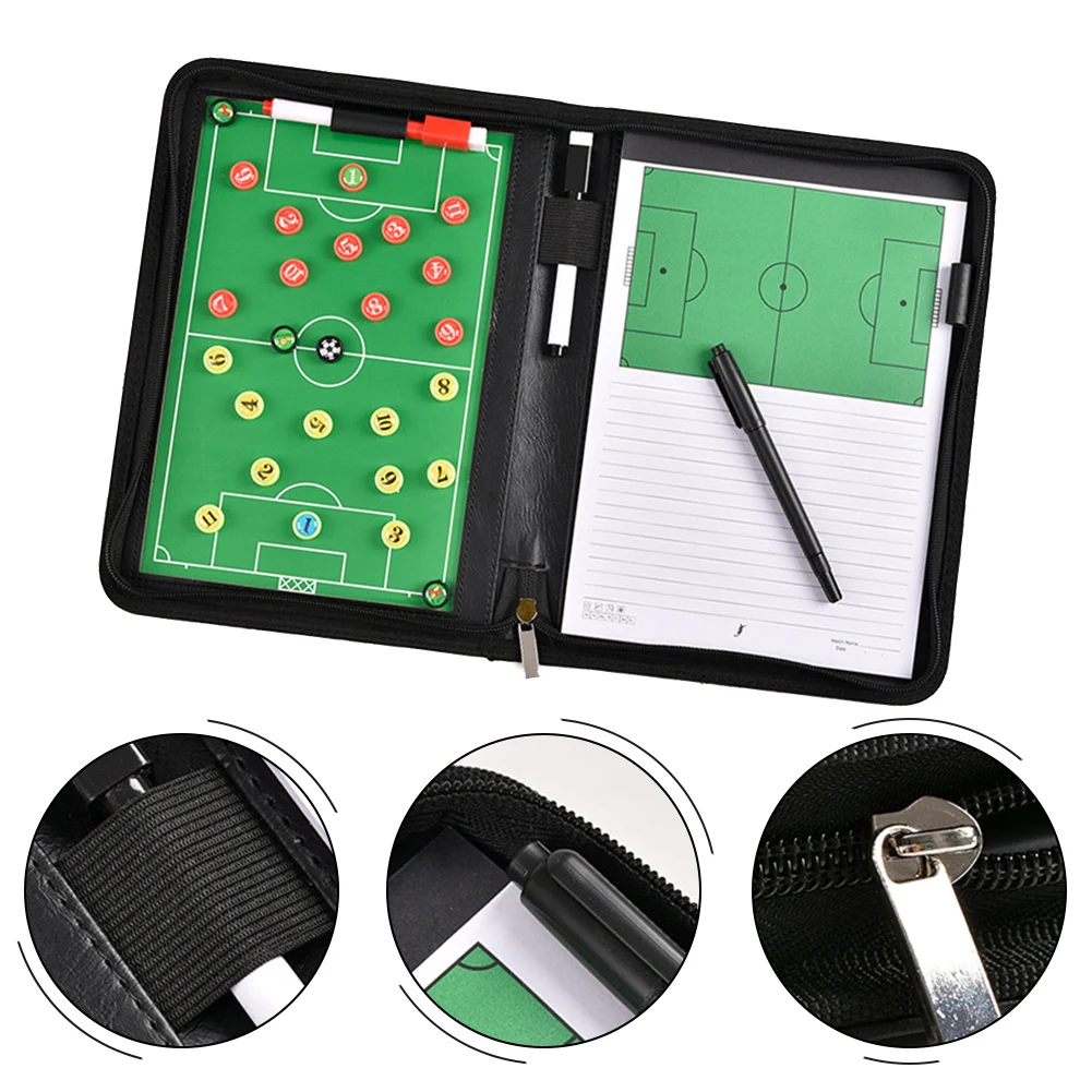 لوحة تدريب كرة القدم مع قطع مغناطيسية وقلم قابل للمسح وحقيبة بسحاب أداة تدريب كرة القدم المحمولة