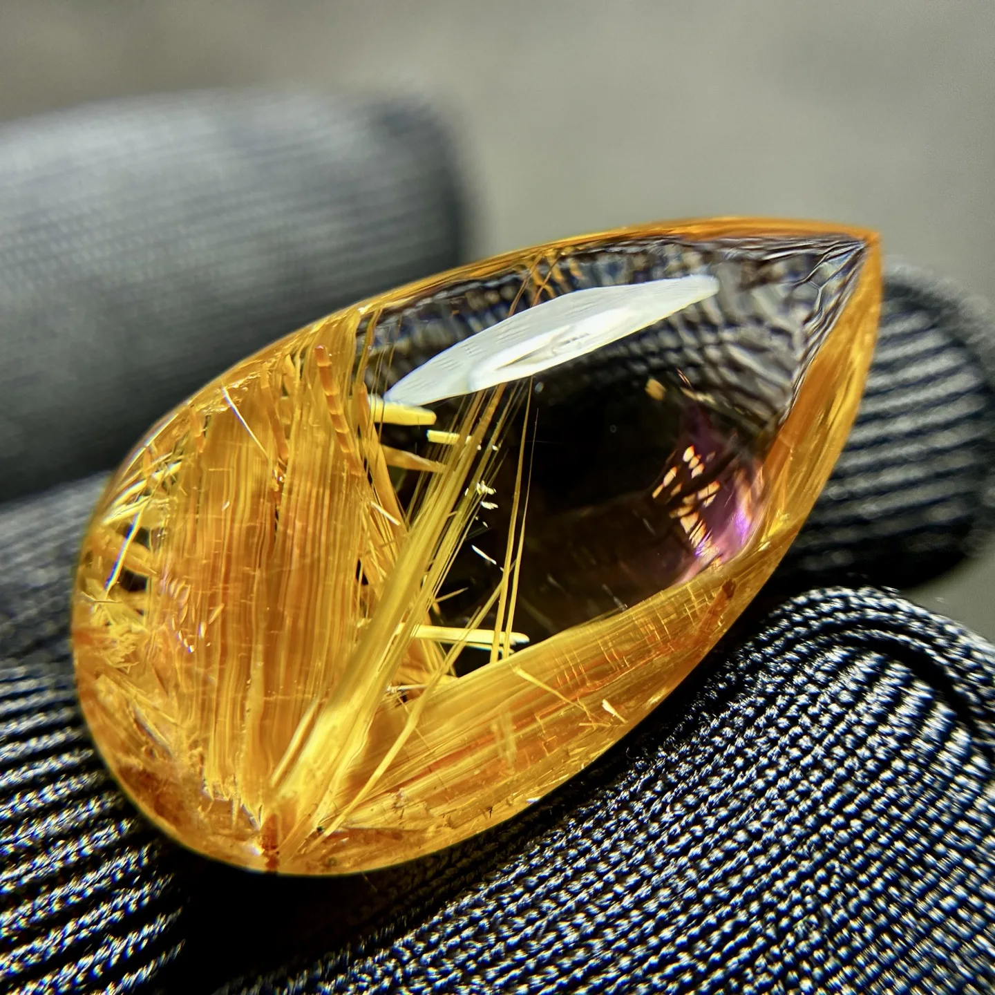 

Кулон из натурального золота с рутилированным кварцем, бочонок 26,3*15,3*9,8 мм, ювелирные изделия из рутилированного кварца для мужчин и женщин, Бразилия AAAAAAA