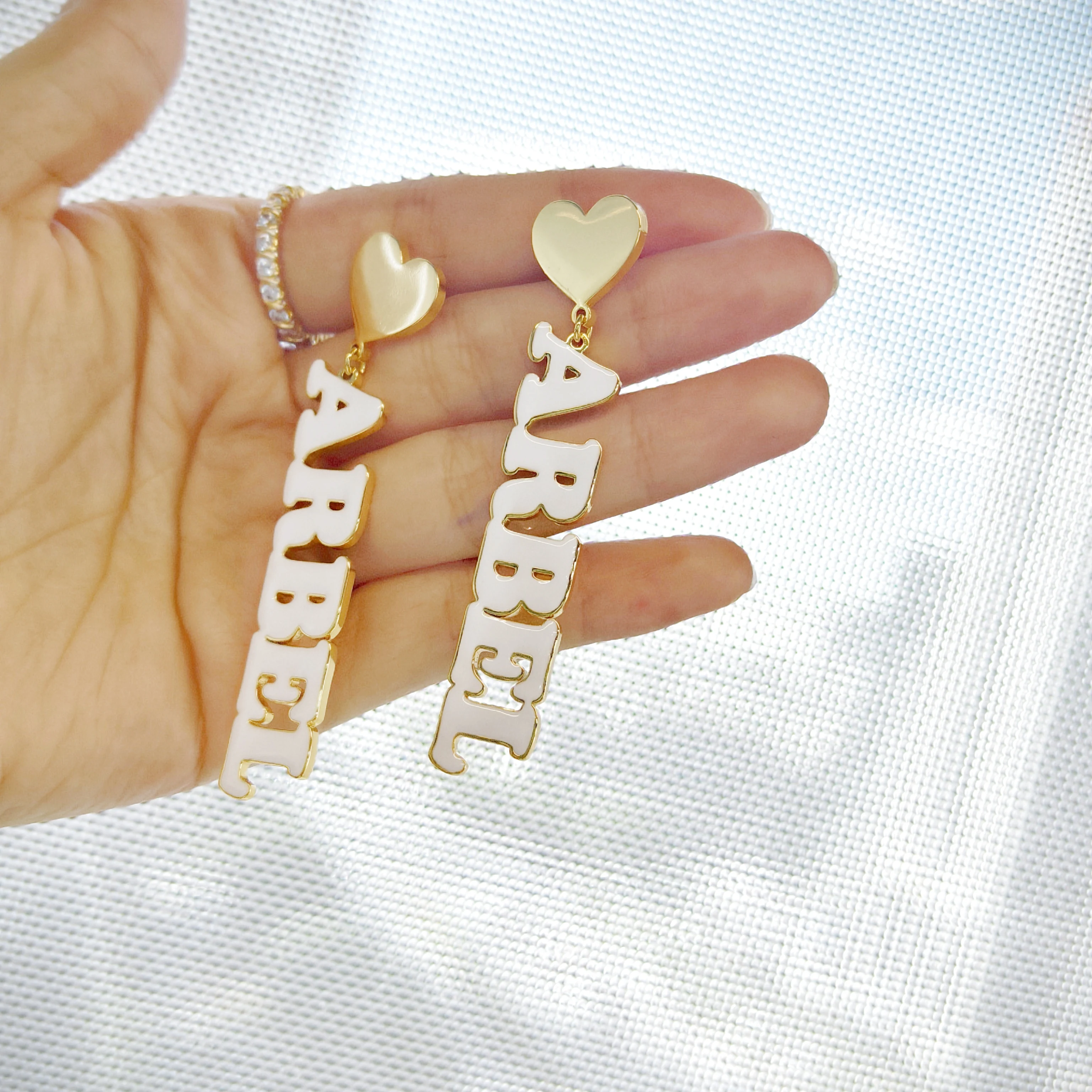

Персонализированные серьги-капли с именем в форме сердца, позолоченные персонализированные ювелирные изделия, вертикальные надписи и топ в форме сердца, уникальные модные серьги
