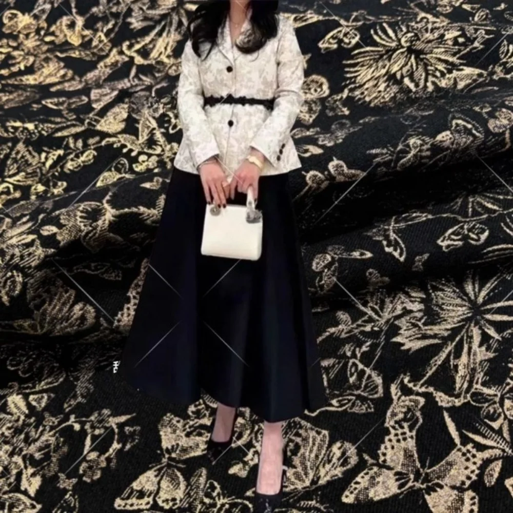 

Металлическая проволока, тканая жаккардовая ткань для шитья, рельефная цветочная ткань, костюм, куртка, комплект ветровки, модная одежда, оптовая продажа