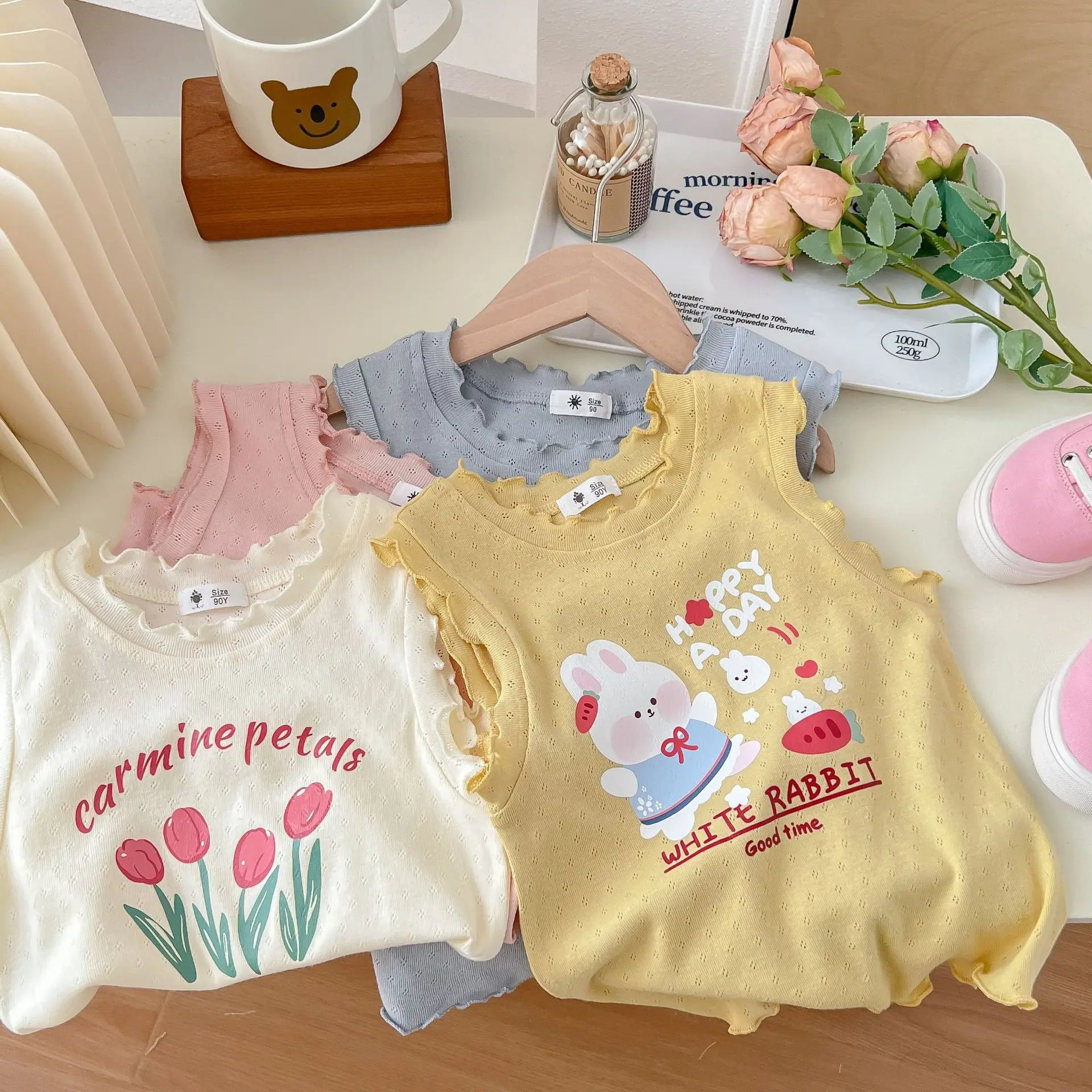 

New 2024 Summer Infant Girls Sleeveless Vest Printed Loose Top Versatile Outerwear Cotton round Neck Other Material Blend