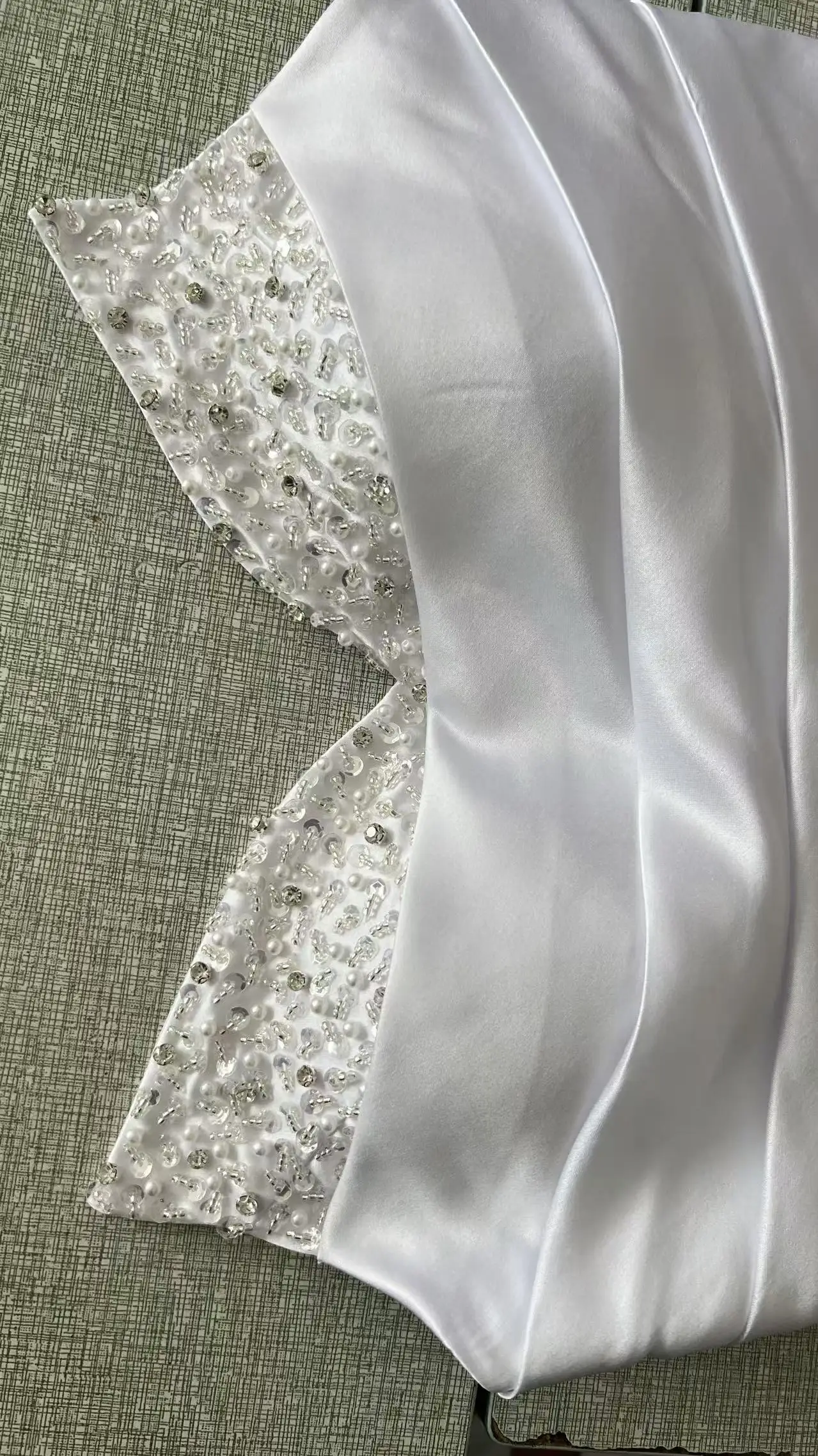 Luxury 2025 Wedding Dresses A Line Woman's Sexy Sequined Sleeveless Bride Gowns Pleat Satin Elegant Customized Vestidos De Novia