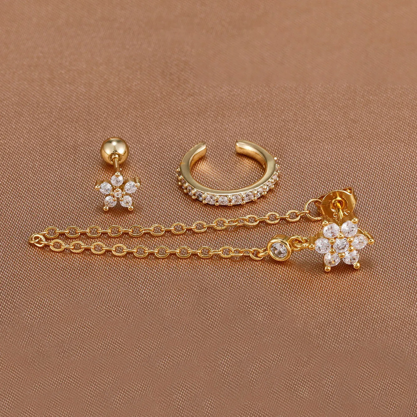 3 قطعة لطيف حساسة كريستال زهرة طقم من الحلقان للنساء 14K مطلية بالذهب الفولاذ المقاوم للصدأ سلسلة الأذن مربط ثقب المجوهرات
