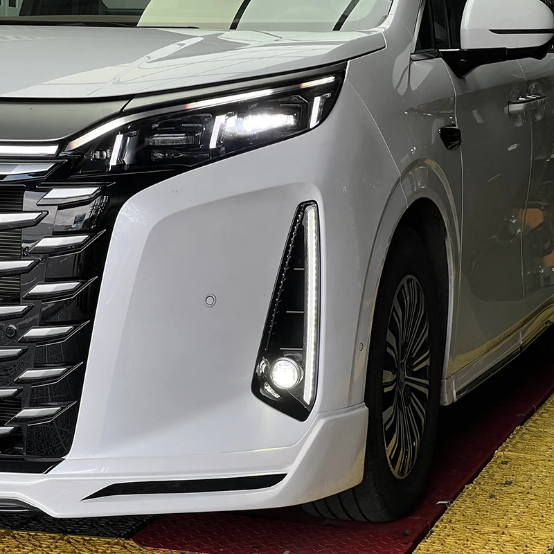 يصلح ل BYD M9 اثنين من أضواء النهار الجري الأضواء المتدفقة بدوره أضواء الإشارة 2PCS