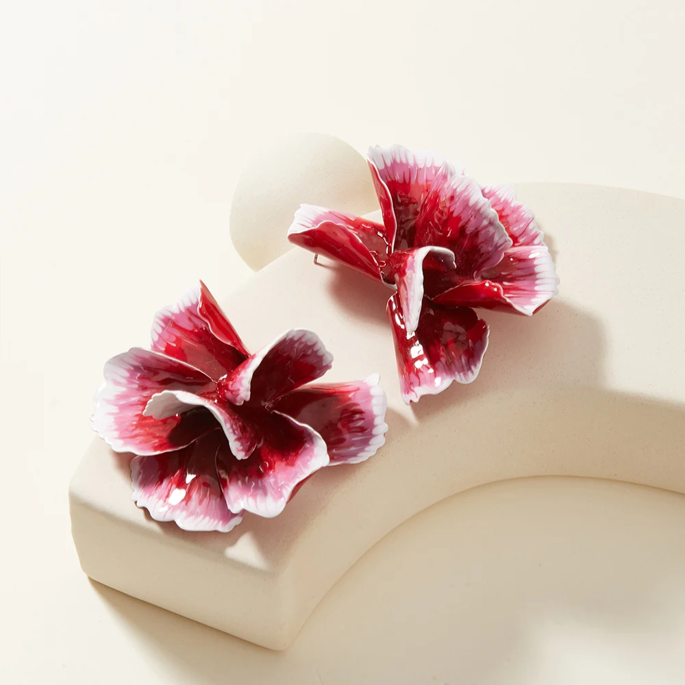 

Gradient Red Iron Geranium Women's Earrings Artistic Fresh Fashionable Personalized Aretes Para Mujer