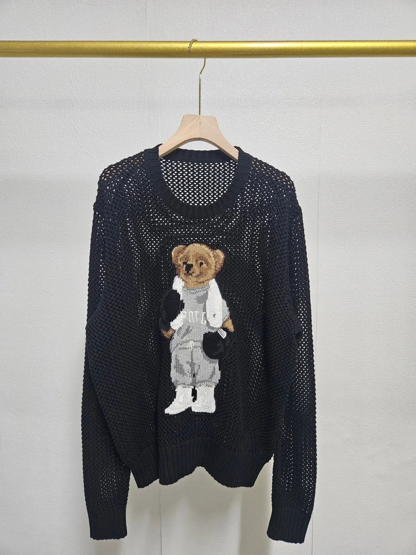 

2025 Autumn/Winter New Cotton Heavy Industry Cartoon Little Bear Round Neck College Age reducing Versatile Sweater for Women