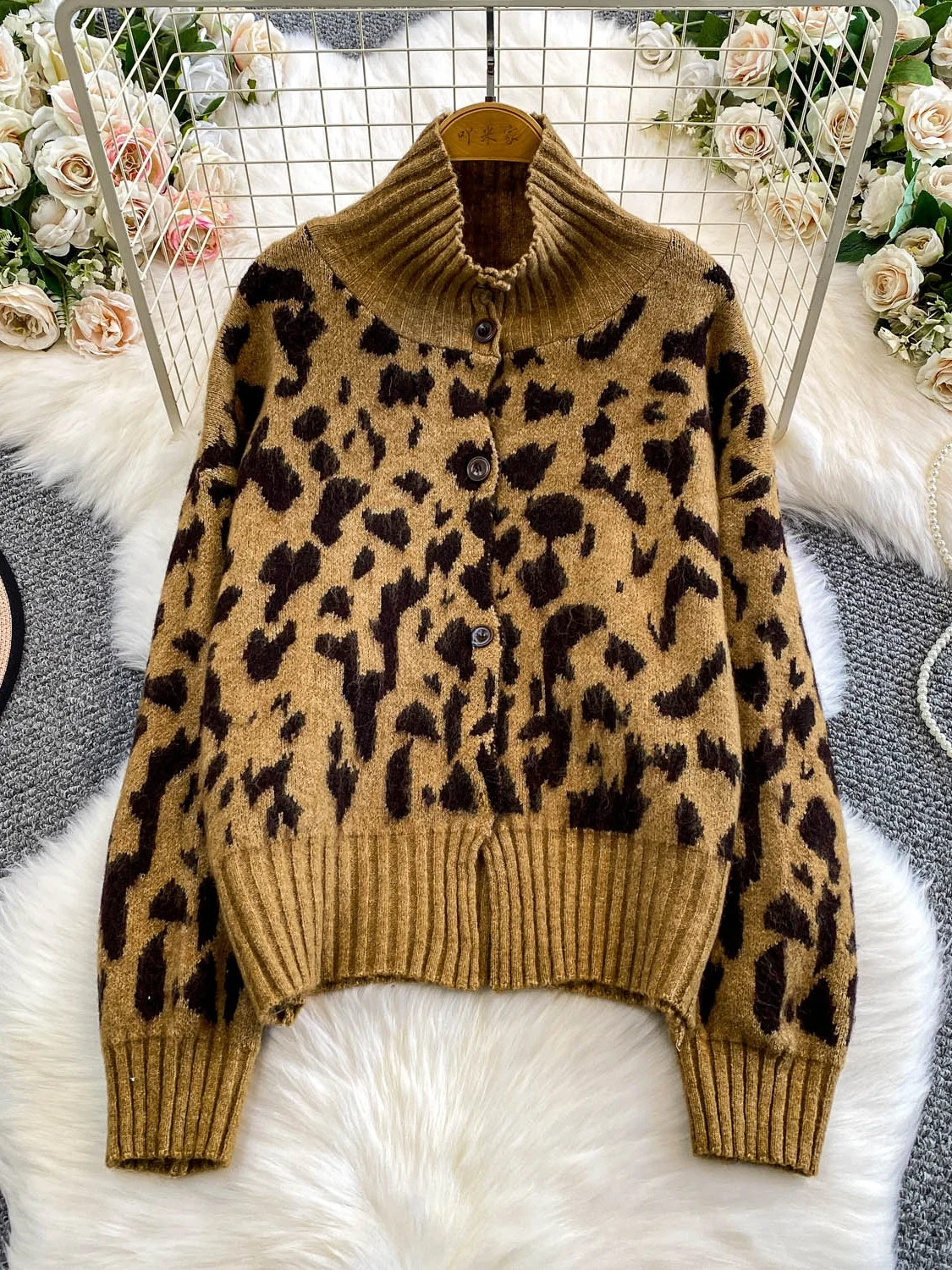 

Ele Leopard Print Patchwork Stand Collar Loose Women's Knitwear Soft Winter Outerwear Slimming Long Sve Sweater