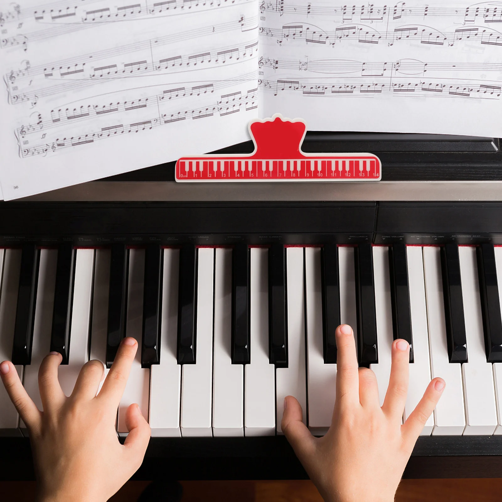 

5Pcs Sheet Music Clips High-Grade Durable Score Holders Practical Page Holders for Piano Score Book and Musicians Gift