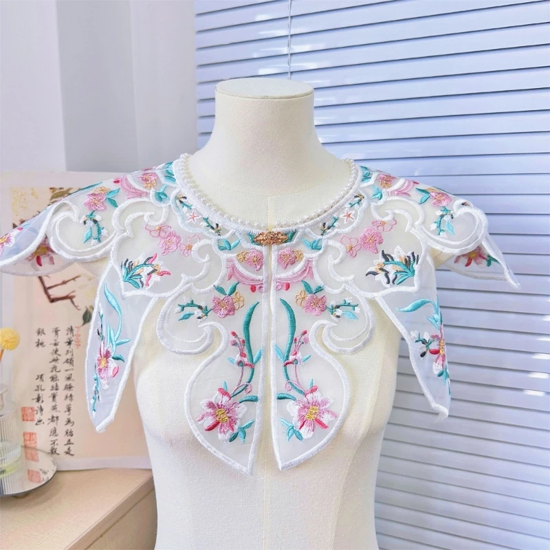 Chinese Style Embroidered False Collar for Women Elegant Detachable Collar Hanfu Costume Faux Collar Chic Accessories