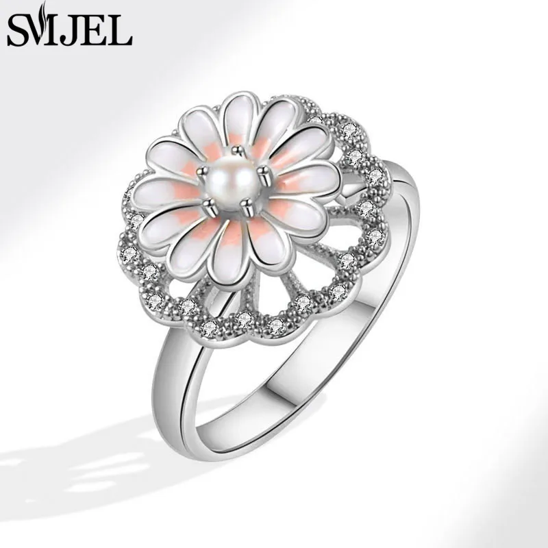SMJEL Luxuriöse Kristall-Angstlöse-Drehringe für Frauen, niedlicher Sakura-Gänseblümchen-Rosen-Blumen-Drehring, Anti-Stress-Geschenk