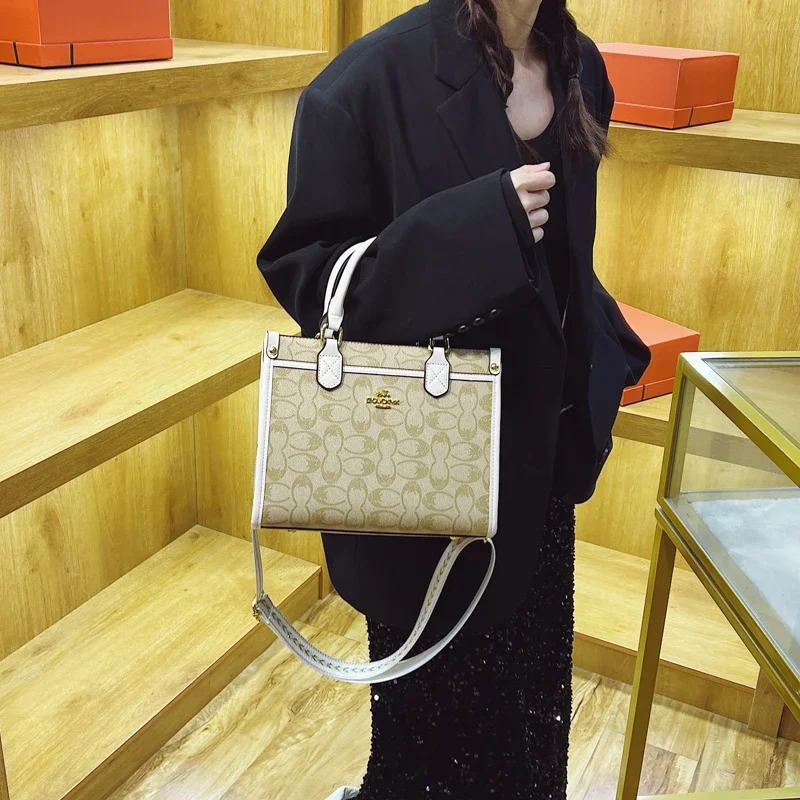 

Classic Elegant Leather Handbag For Women Luxury Designer Style Shoulder Crossbody Bag Ladies Purse
