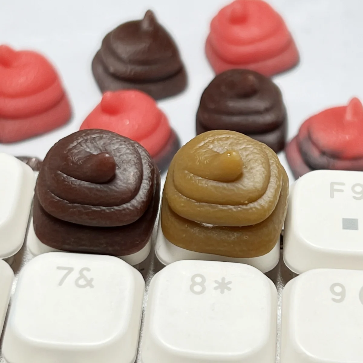 ESC Tastenkappen Kreuzachse Spiel Tastenkappen Mechanische Tastatur Tastenkappe Lustige Poop PC Zubehör Ersetzen Sie die Taste Freund Geburtstagsgeschenk