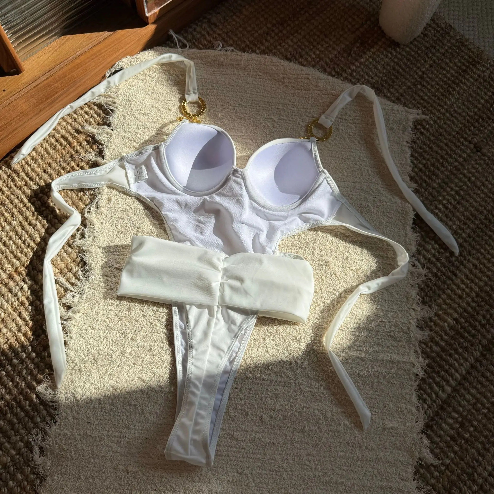 Traje de baño Sexy con cuello Halter y cinturón con aros para mujer, traje de baño de una pieza para mujer, Mini Tanga de pierna de corte alto, bañador para nadar