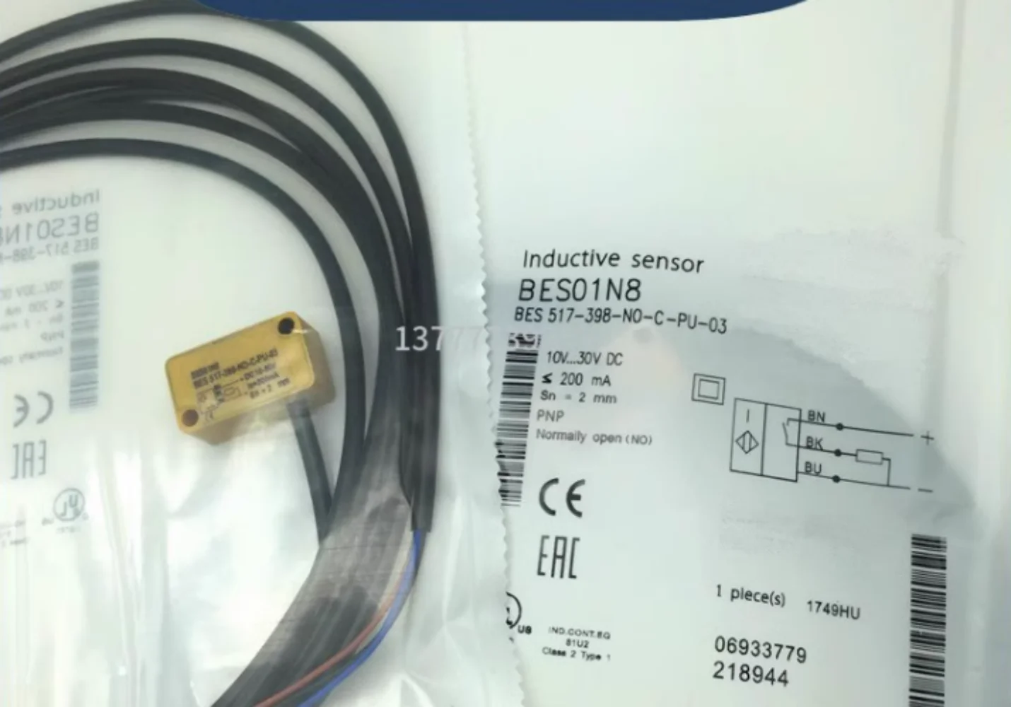 

Proximity switch BES01N8 BES517-398-NO-C-PU-03 inductive DC three-wire PNP