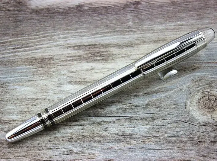 قلم هدايا فاخر من سلسلة واكاكا ستارواكر مون رولر بلون الحبر