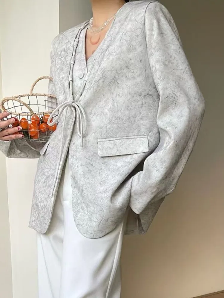 BJTZ Cor Pura Design Simples Sense 2025 Primavera E Outono Novo Temperamento All-in-one Feminino Com Decote Em V Casaco Colete Conjunto