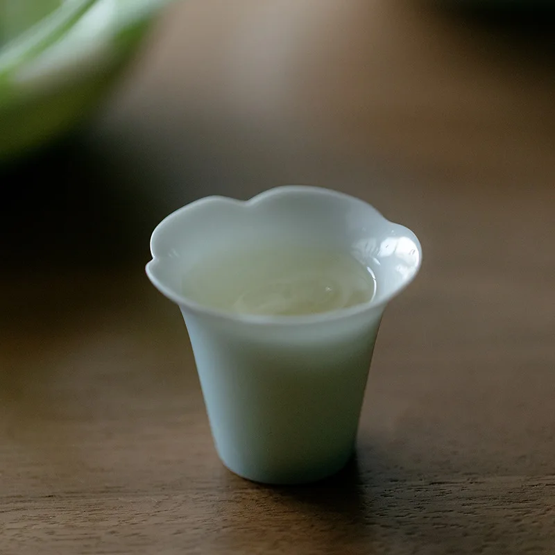 

Chutianyao Small Ceramic Flower Mouth Cup High Temperature Color Glaze Thin Walled Lady's Tea Drinking Cup Handmade Craft